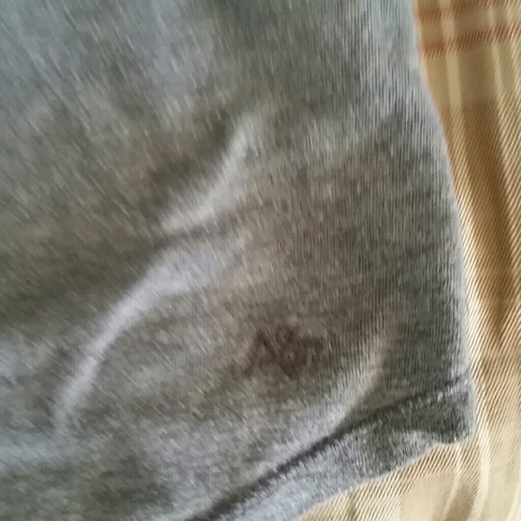 <<Aero Cozy Basic Tee>> - Picture 3 of 4